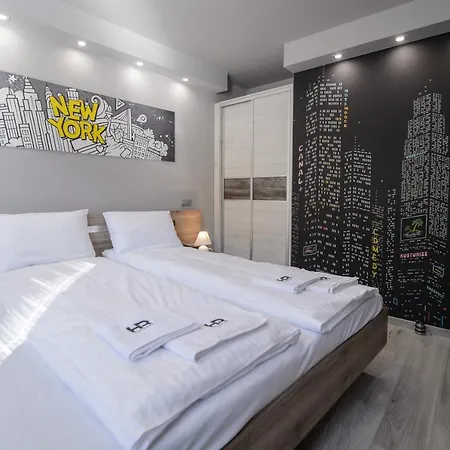 Hr Apartmanhaz Апартаменты *