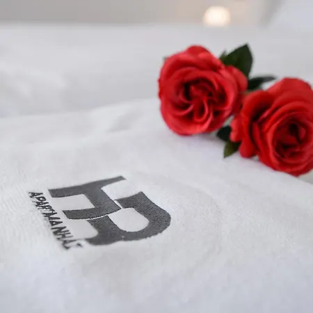 Hr Apartmanhaz * Эгер