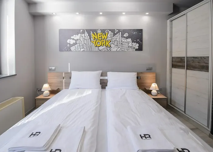 Apartament Hr Apartmanhaz *