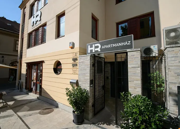 Hr Apartmanhaz Erlau